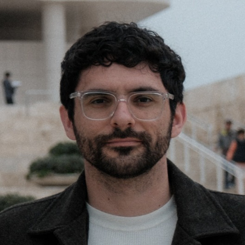 Robin MacPherson Logo