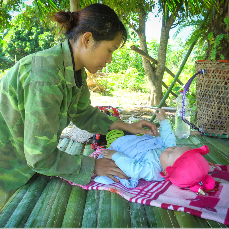 Ly Thi Khuong - Single Mother 16 Years Old Logo