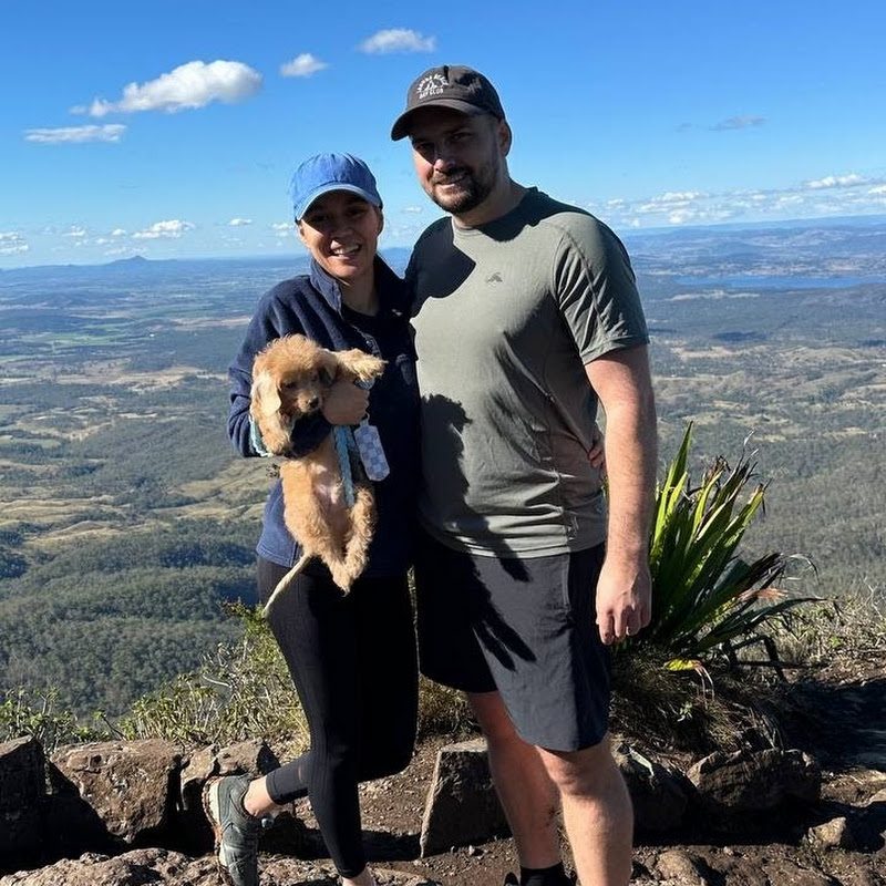 The Hiking Couple