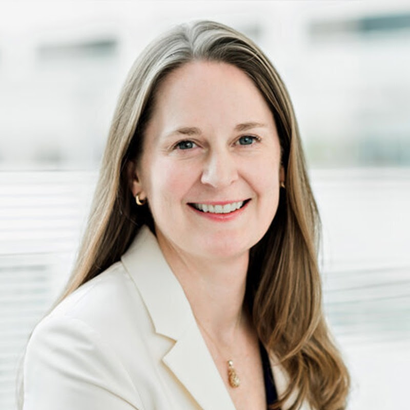 Lora Shahine, MD Logo