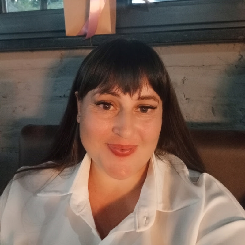 Сільський блогер Logo