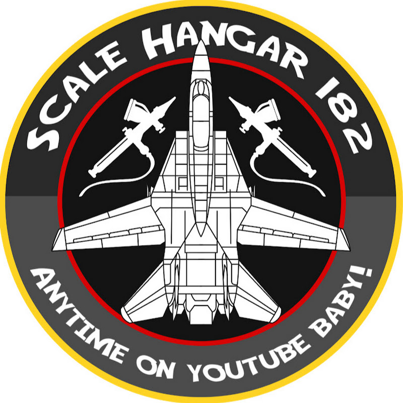 Scale Hangar 182