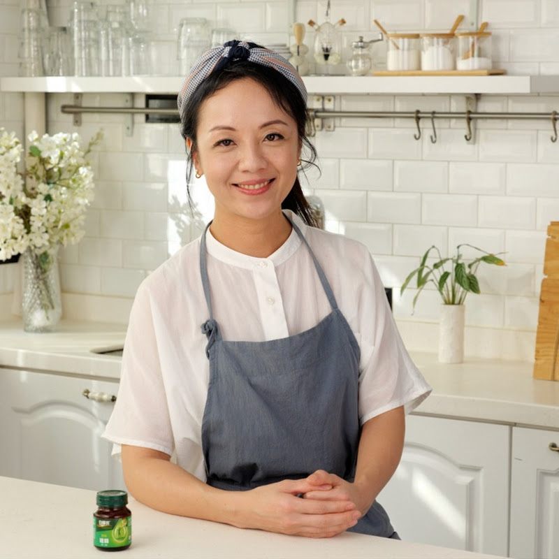 Celia@Cooking Fever Logo