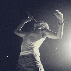 Gianna Nannini - Topic