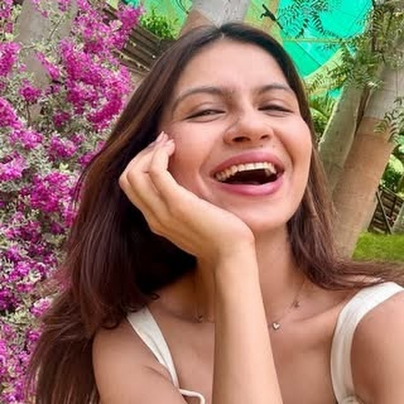 Hire Kenavita Golani Fanpage — Kids & Family YouTube creator for sponsorships