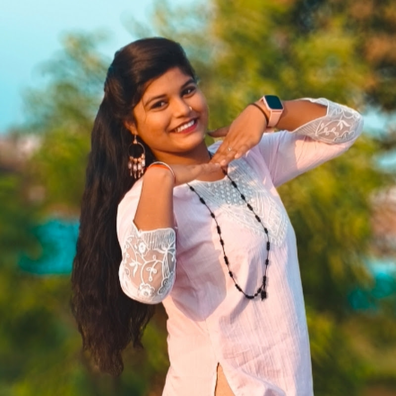  Kajal Dancer 53