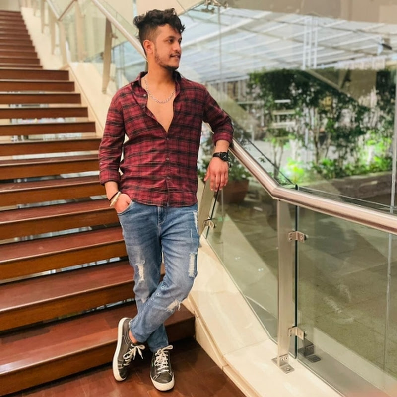 VERSATILE AKASH
