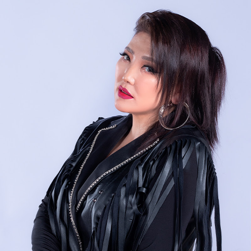 Singer Sarantuya