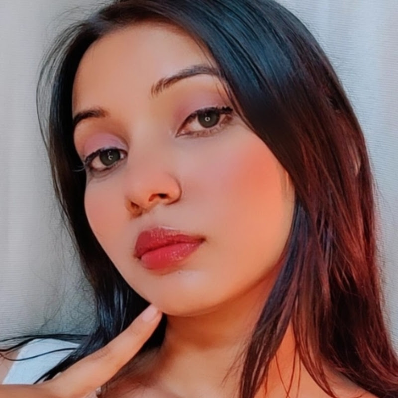Arya Reviews&Vlogs