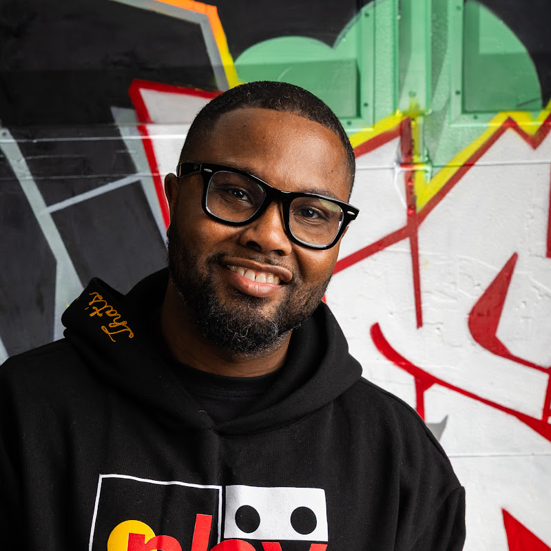 Yaahn Hunter Jr. Logo