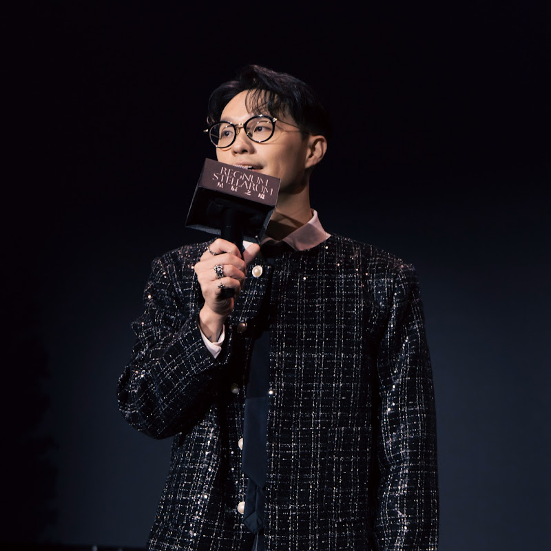 阿金!人生進化中 Logo