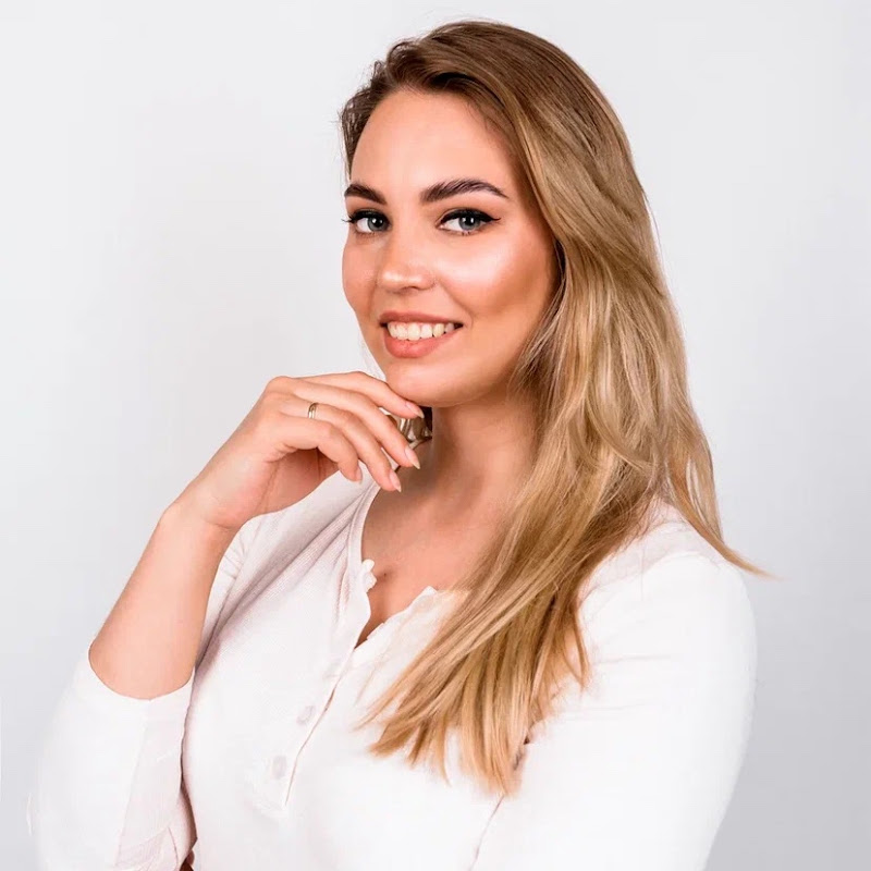 Анастасия Погребная: Брови и Ресницы Обучение