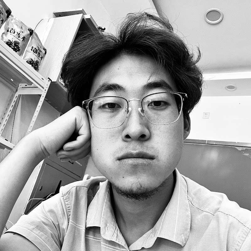 山河东夫——中共倒台的预言者见证者 Logo