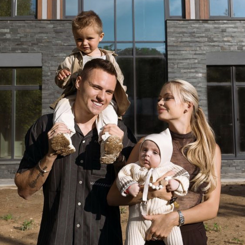 Аня Ищук и Димас