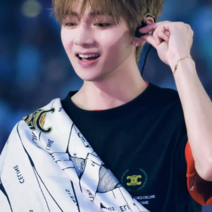Post from ☾𝙆𝙞𝙈.𝙌𝙪𝙀𝙚𝙉☽ - YouTube