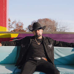 Louie TheSinger - Topic