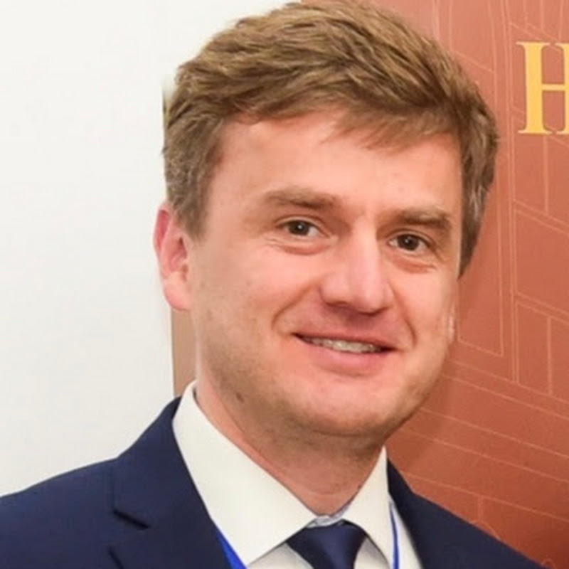 Адвокат Михайло Козачук Logo