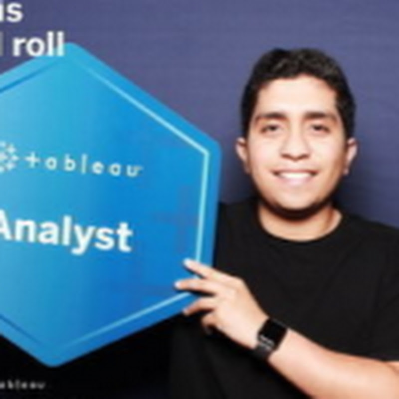 Data with Luis | Data Analyst