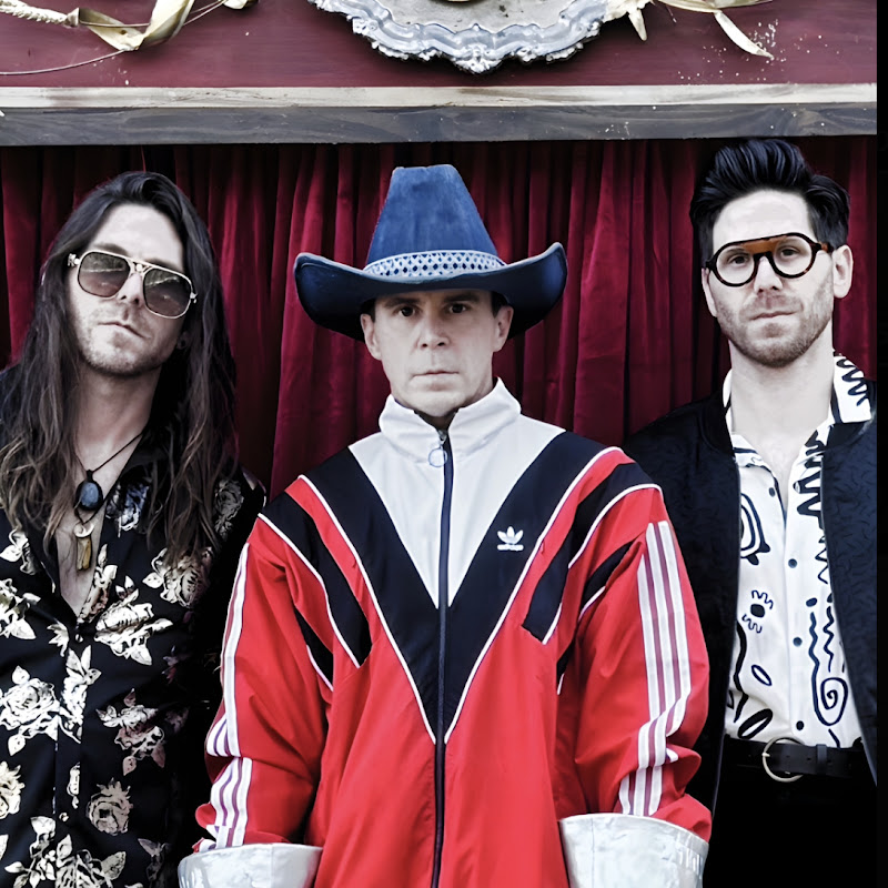 Family Force 5