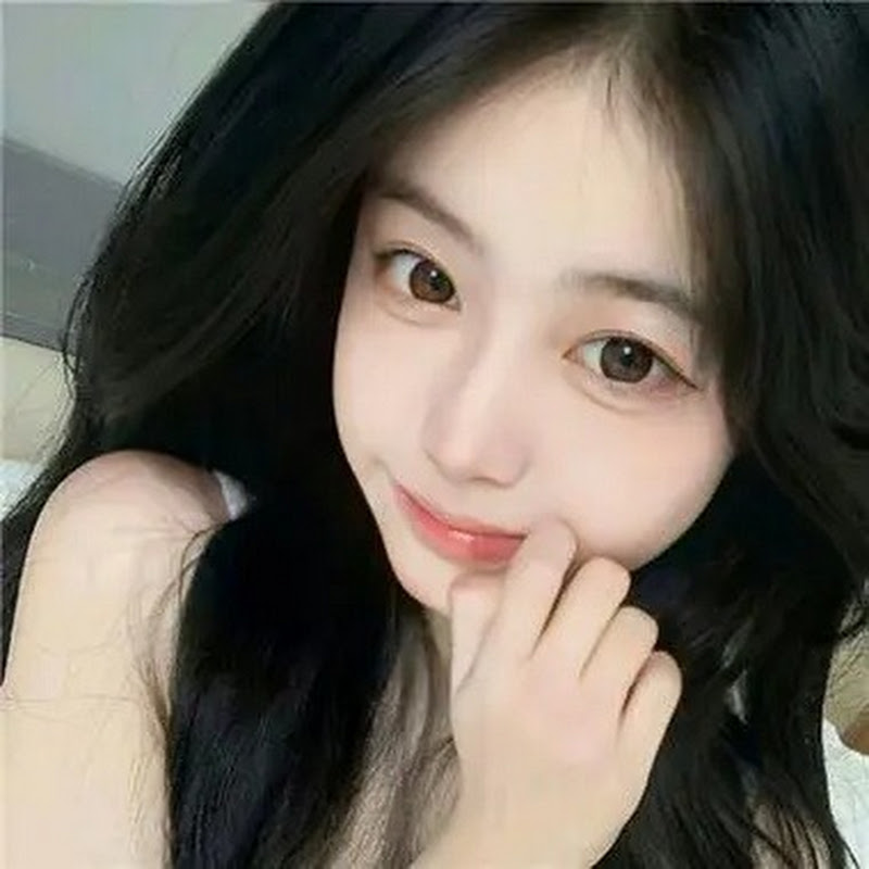 หัวใจน้ําตาล Logo