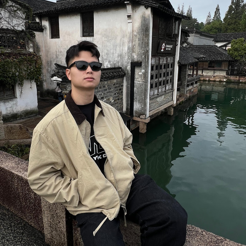 Joey Chin陳家伟 Logo