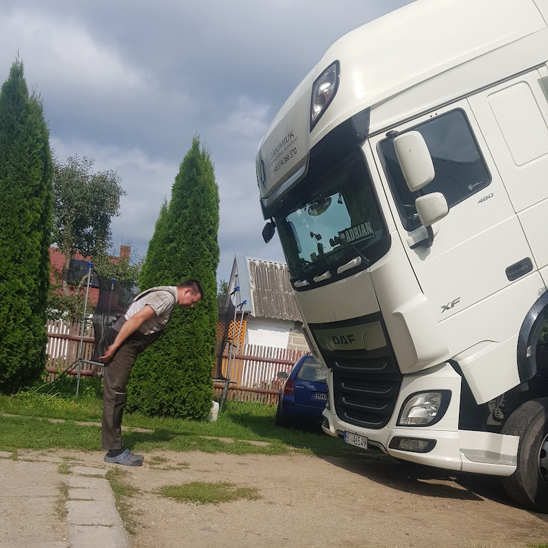 KIEROWCA NA SWOIM JAKIMIUK TRANSPORT