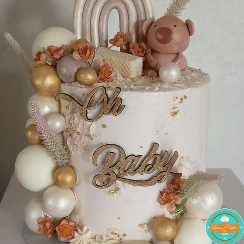 Lumoz Cakes