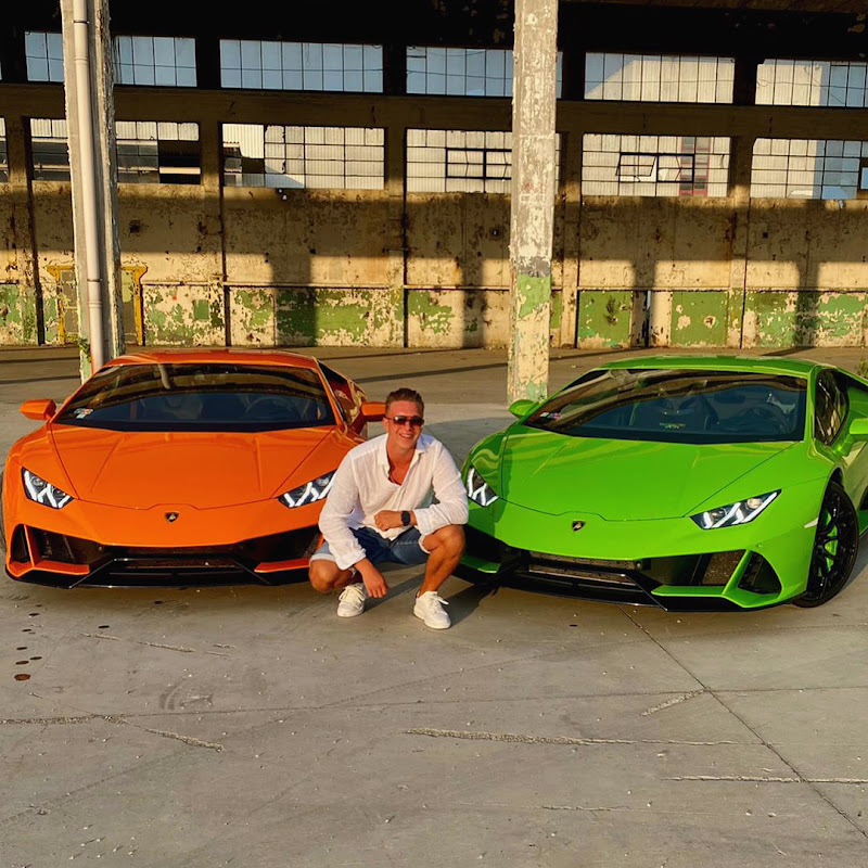 Johny_carsluxury