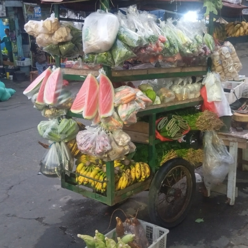Hire RAJA SAYUR Jatinegara — Street Food Adventures YouTube creator for sponsorships