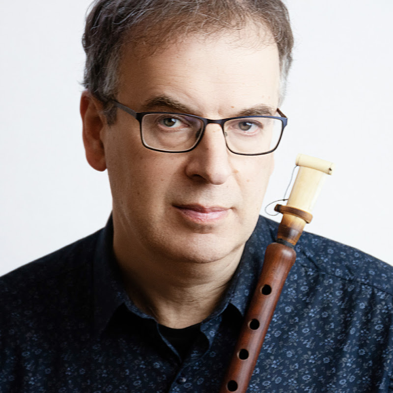 Theo Travis Official