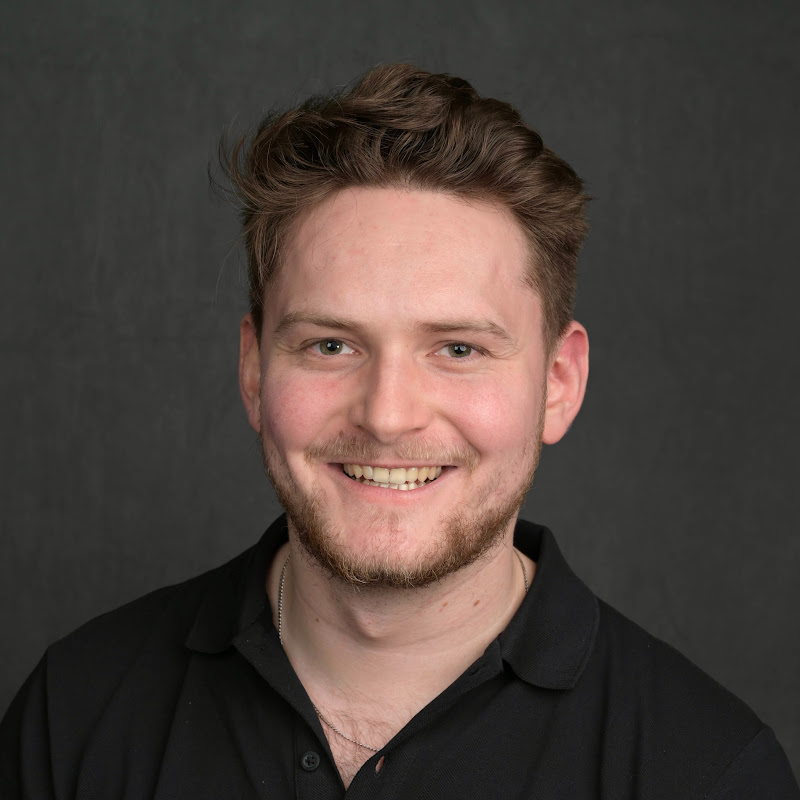 Jakob Wolitzki | Software & AI for Sellers