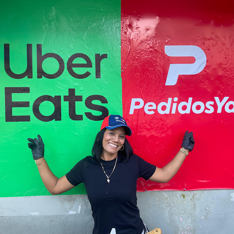 D Lucy Empanadas