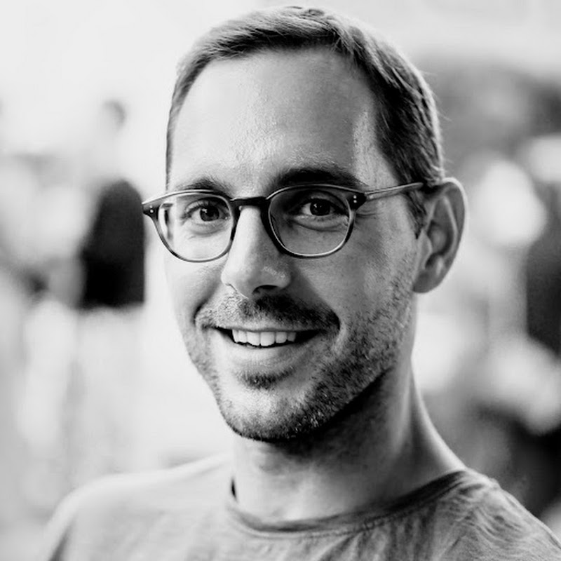 Ep 66 | Ship One New Product Every Week Until Something Sticks (w/ Tibo Louis-Lucas)