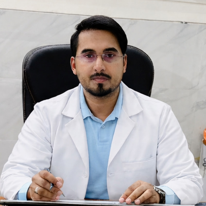 Dr MA Siddiqui (Drishti 4 Eye Hospital)