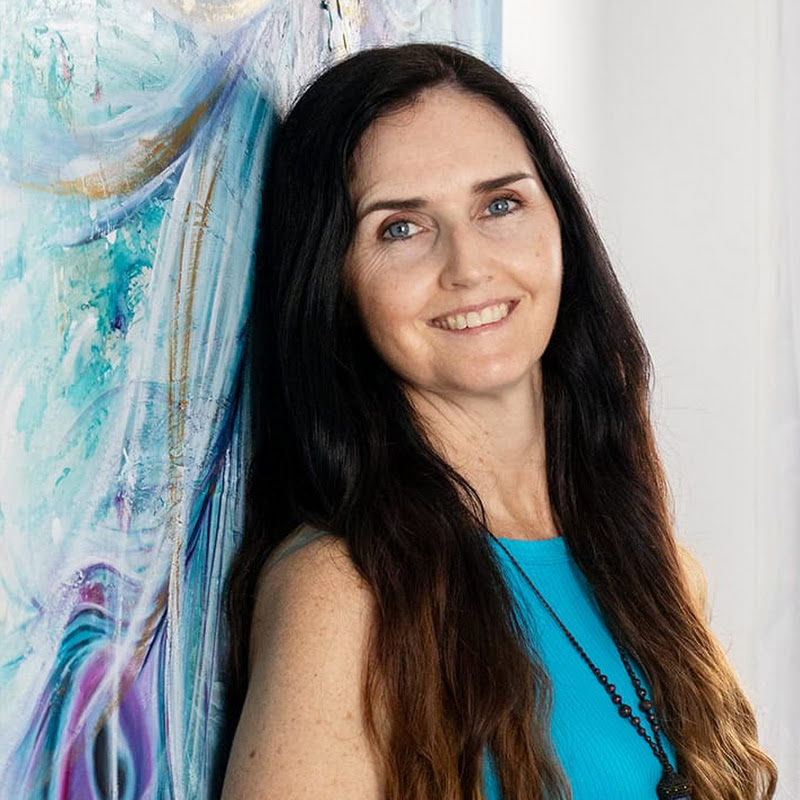 Michelle Tracey Art Logo