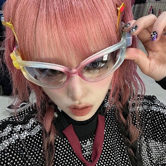 K-dance mirrored