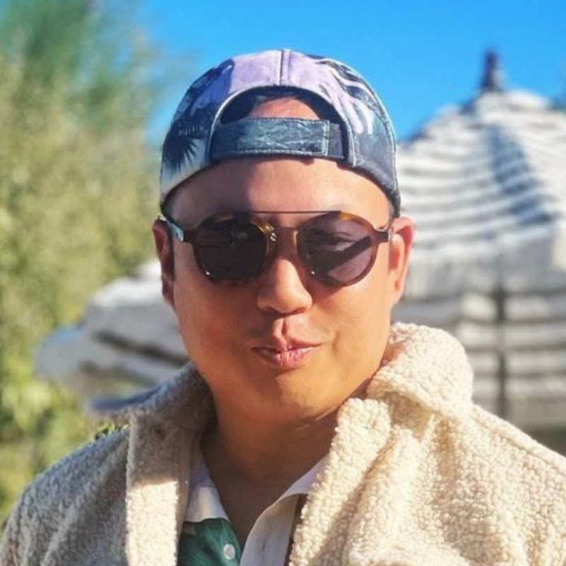YoshiDaddy Eats