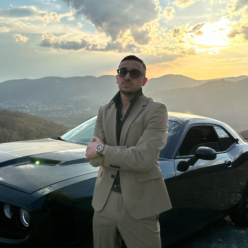 LUKA KHIZAN