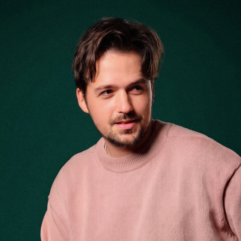 Carlos Dominguez