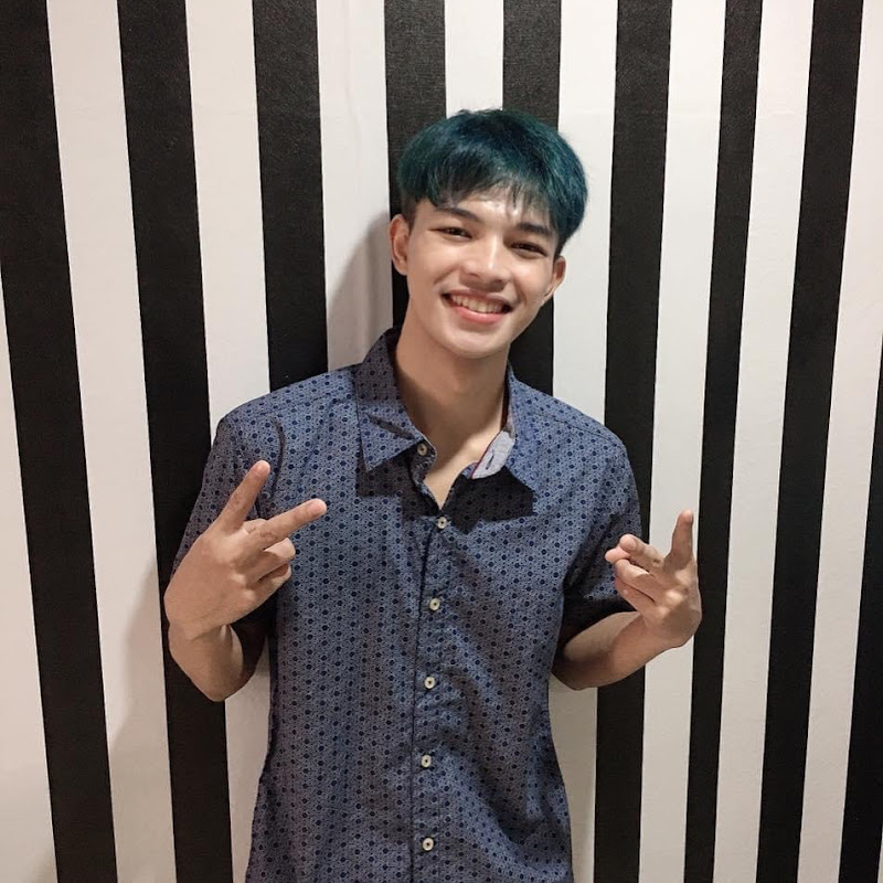 นักพากย์โซโล่