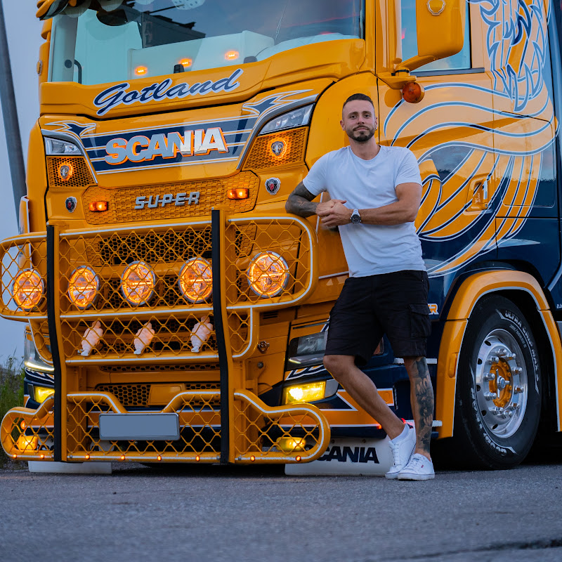 Trucking with Tidstrom