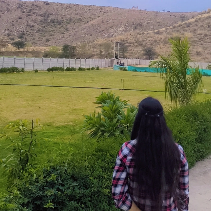 shruti shorts video