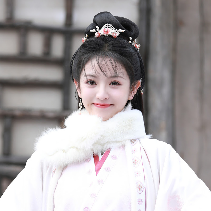 甜妹追劇