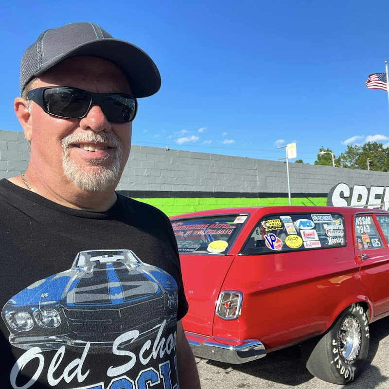 Corner Classic Car Hunter