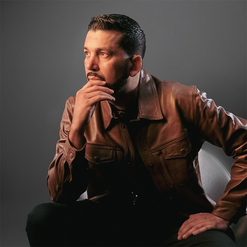 Luis Angel "El Flaco" - Topic