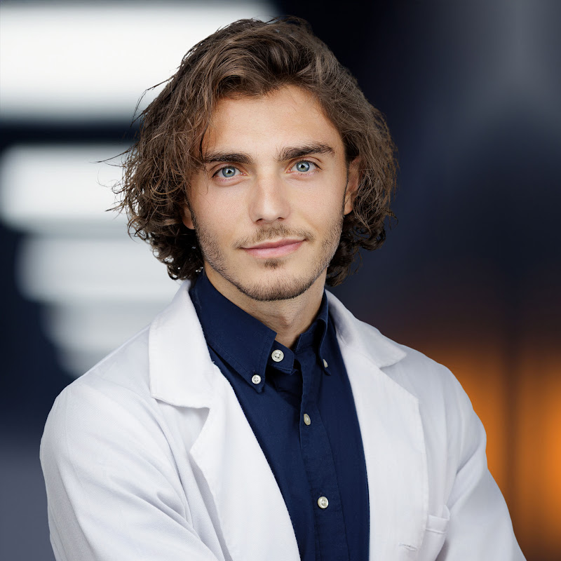 Dott. Giulio Rossi