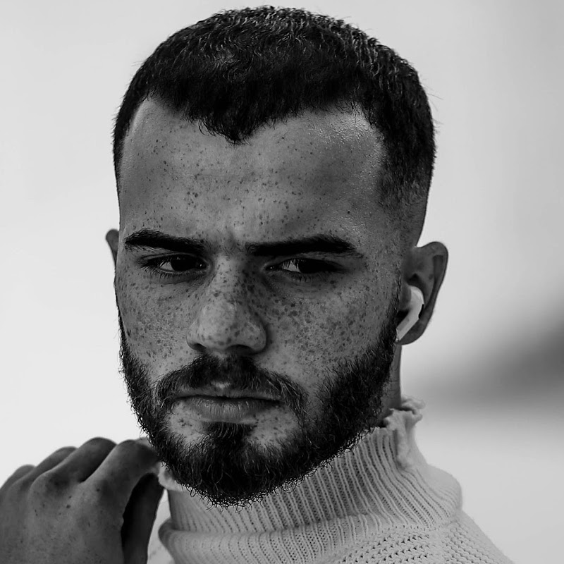 Auob Monadil ايوب مناضل