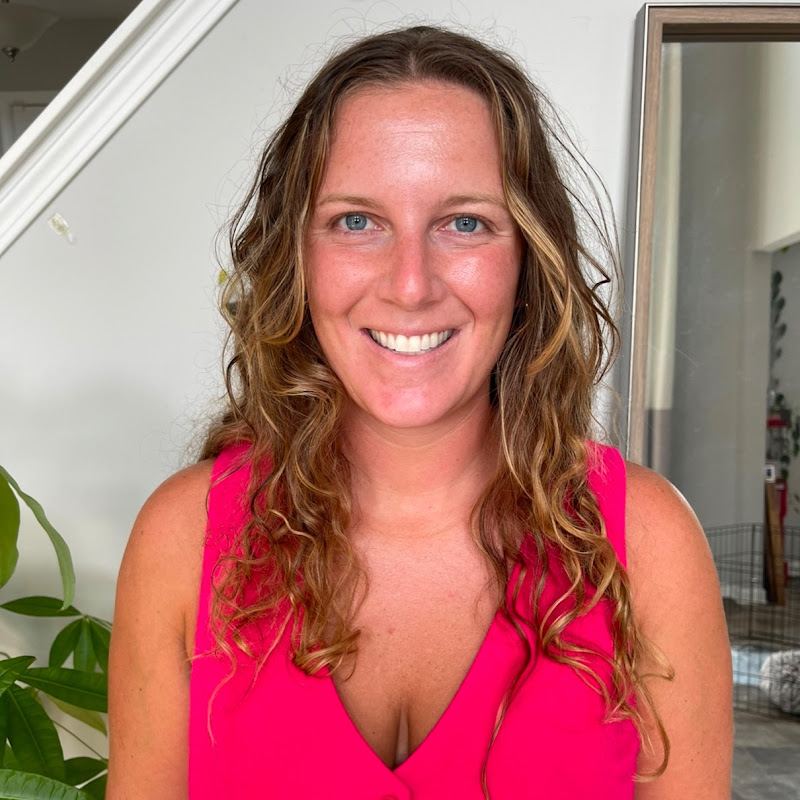 Extra Medium Stuff Logo