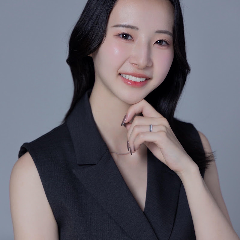 公認会計士みみ