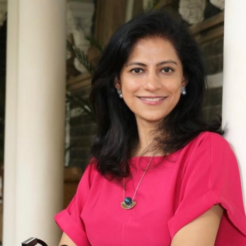 Dr. Vishakha Shivdasani ( Doctorvee )